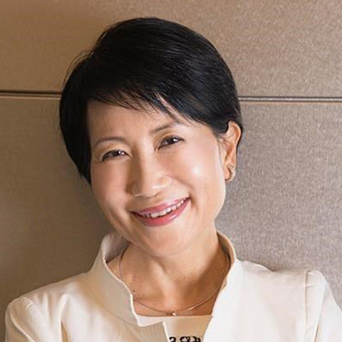 石井 菜穂子